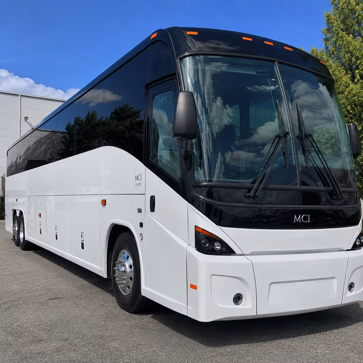 daily commuter shuttles along the sr 836 and doral s business corridors