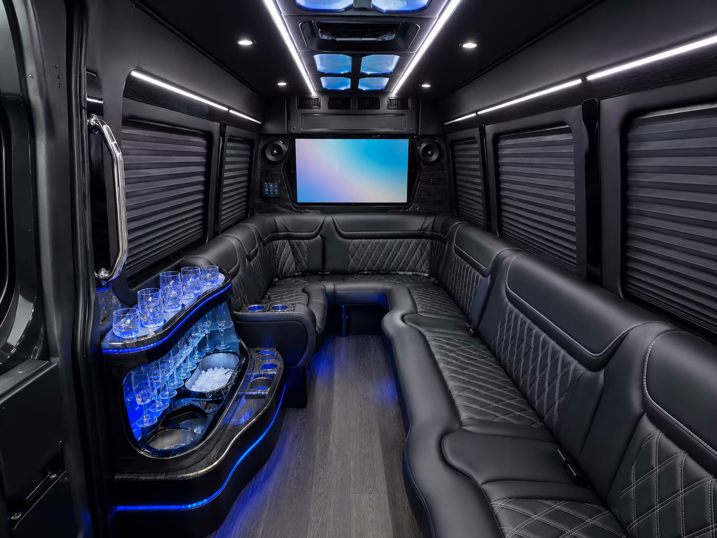 doralcharterbusservices com is how doral corporate groups get to conferences and conventions across florida