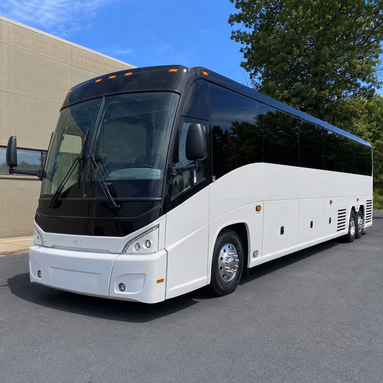 skip the dolphin expressway gridlock on concert night one bus gets your whole doral group there together